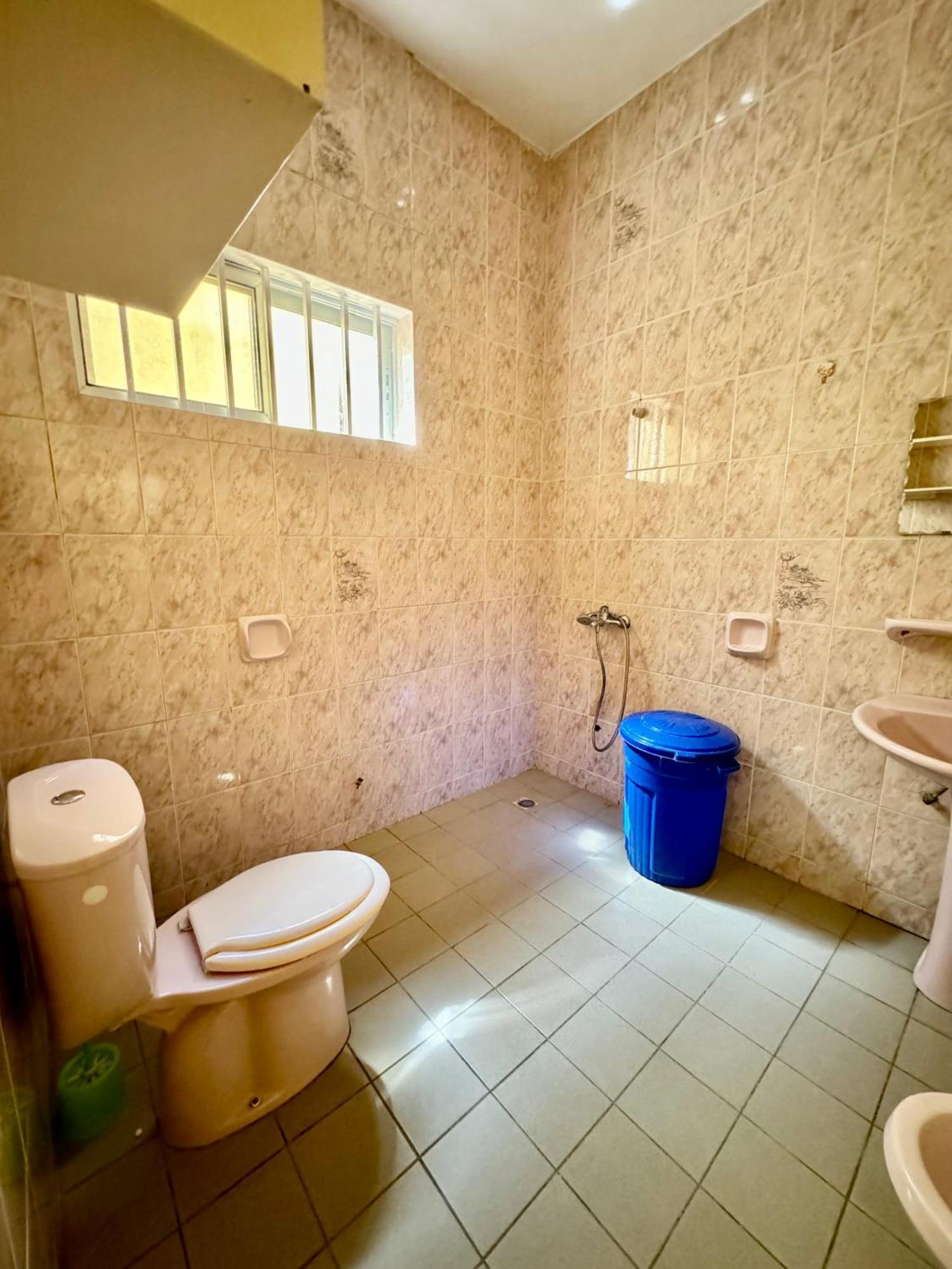 Guesthouse Cocotiers Cotonou Ngoại thất bức ảnh