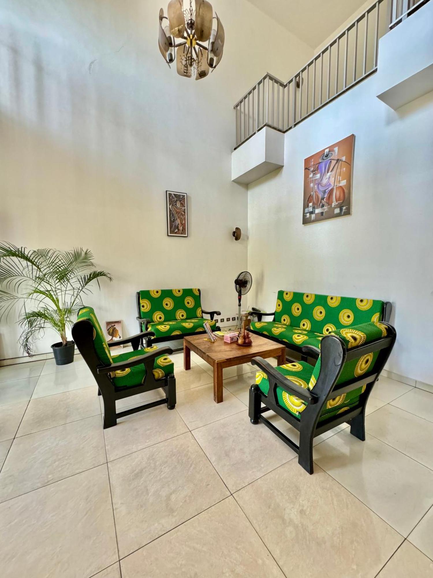 Guesthouse Cocotiers Cotonou Ngoại thất bức ảnh